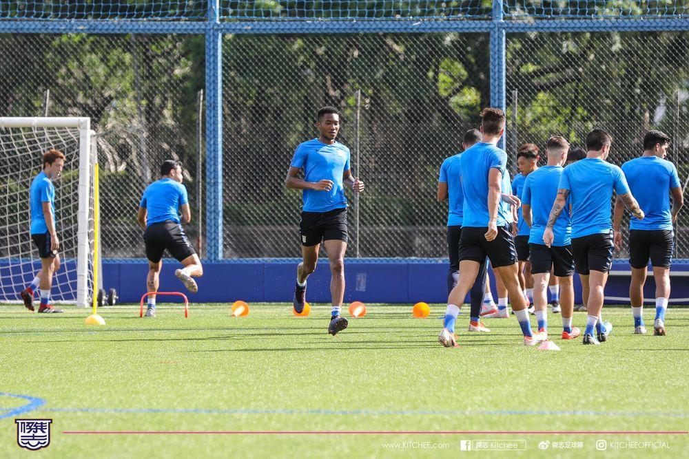 https://cms.kitchee.com/uploads/large_409_A0427_2_5_a7794387c2.jpg