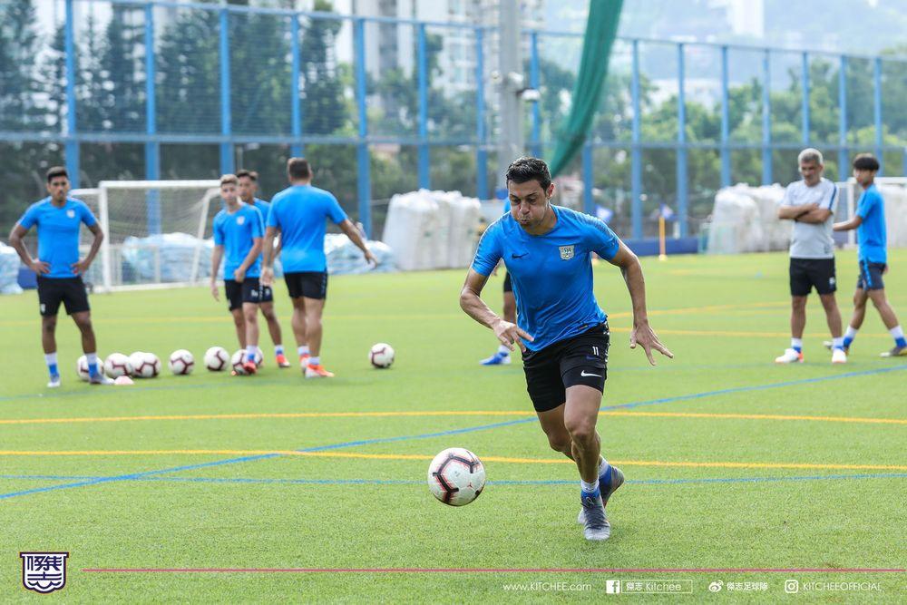 https://cms.kitchee.com/uploads/large_409_A0522_2_5_39eb0ebadd.jpg