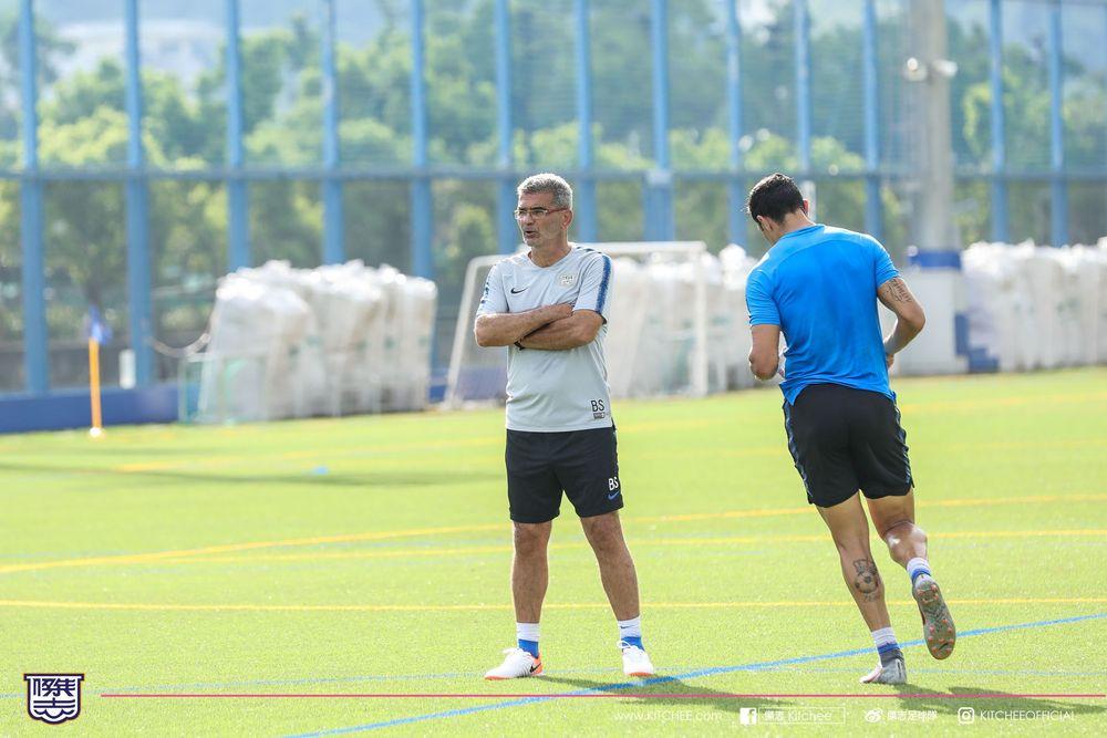 https://cms.kitchee.com/uploads/large_409_A0546_2_5_26c3ac0917.jpg